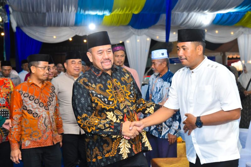 Bupati Batu Bara H. Baharuddin Siagian hadir meninjau pelaksanaan MTQ XIX Tahun 2026 di Lapangan Indrasakti, Kecamatan Air Putih, sekaligus memberikan dukungan dan semangat kepada para peserta kafilah dari seluruh kecamatan di Kabupaten Batu Bara.