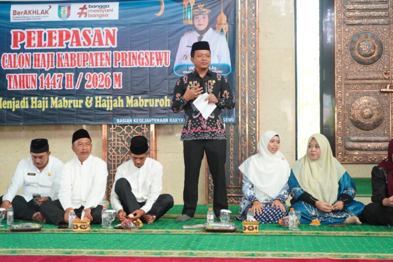 Prosesi pelepasan Jamaah Calon Haji Kabupaten Pringsewu Tahun 1447 H/2026 M di Islamic Center Pringsewu.