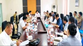Suasana Rapat Dengar Pendapat (RDP) Komisi I DPRD Kabupaten Batu Bara bersama perwakilan masyarakat dan pihak PTPN IV Kebun Tanah Itam Ulu terkait keluhan parit batas yang berdampak pada lahan warga.