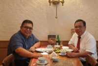 Opini ini membahas gagasan kedaulatan ekonomi berbasis desa sebagai respons terhadap liberalisme ekonomi global, dengan menekankan pentingnya koperasi, nilai Pancasila, dan kemandirian ekonomi rakyat untuk menjaga martabat bangsa Indonesia.