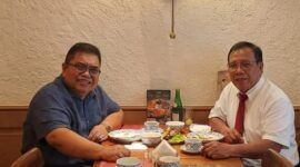 Opini ini membahas gagasan kedaulatan ekonomi berbasis desa sebagai respons terhadap liberalisme ekonomi global, dengan menekankan pentingnya koperasi, nilai Pancasila, dan kemandirian ekonomi rakyat untuk menjaga martabat bangsa Indonesia.