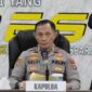 Kapolda Lampung Irjen Pol Helfi Assegaf memberikan keterangan pers terkait pengungkapan kasus curat kendaraan bermotor yang menyebabkan gugurnya Bripka Anumerta Arya Supena.