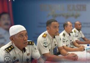 Petugas Rutan Kelas IIB Tanjung Pura mengikuti rapat analisis dan evaluasi pemasyarakatan secara virtual di