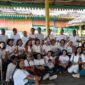 Komunitas Sembiring Farm menggelar refleksi Hari Buruh di Pantai Pondok Permai, mengangkat nilai solidaritas dan perlawanan terhadap ketimpangan sosial.