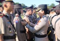 Kapolres Lampung Timur AKBP Heti Patmawati memimpin upacara serah terima jabatan sejumlah pejabat utama dan kapolsek di lingkungan Polres Lampung Timur, Senin (18/5/2026).