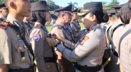 Kapolres Lampung Timur AKBP Heti Patmawati memimpin upacara serah terima jabatan sejumlah pejabat utama dan kapolsek di lingkungan Polres Lampung Timur, Senin (18/5/2026).