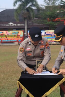 Kapolres Lampung Timur Pimpin Sertijab Kasat Resnarkoba dan Kapolsek Sekampung Udik